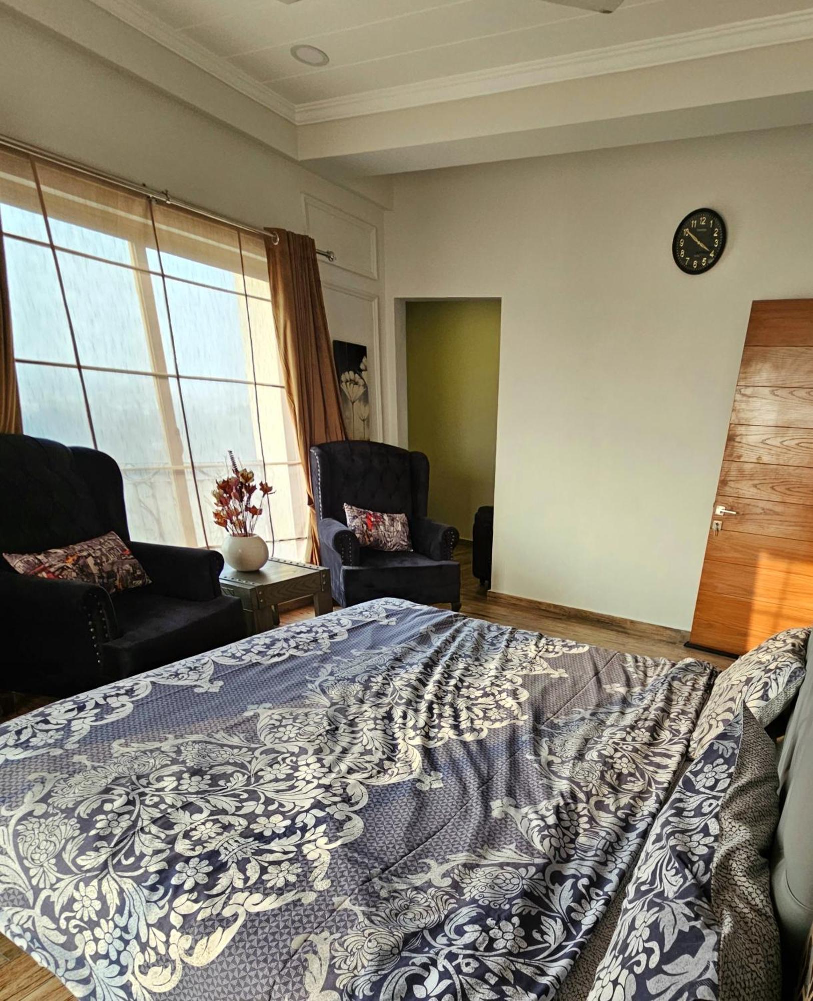 Aesthetic Scenic Luxurious Apartment - Bahria Heights Rawalpindi Exterior foto